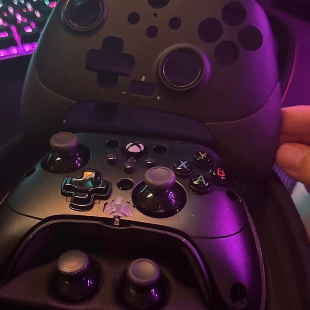 Xbox pro controller - Picture 4 of 4